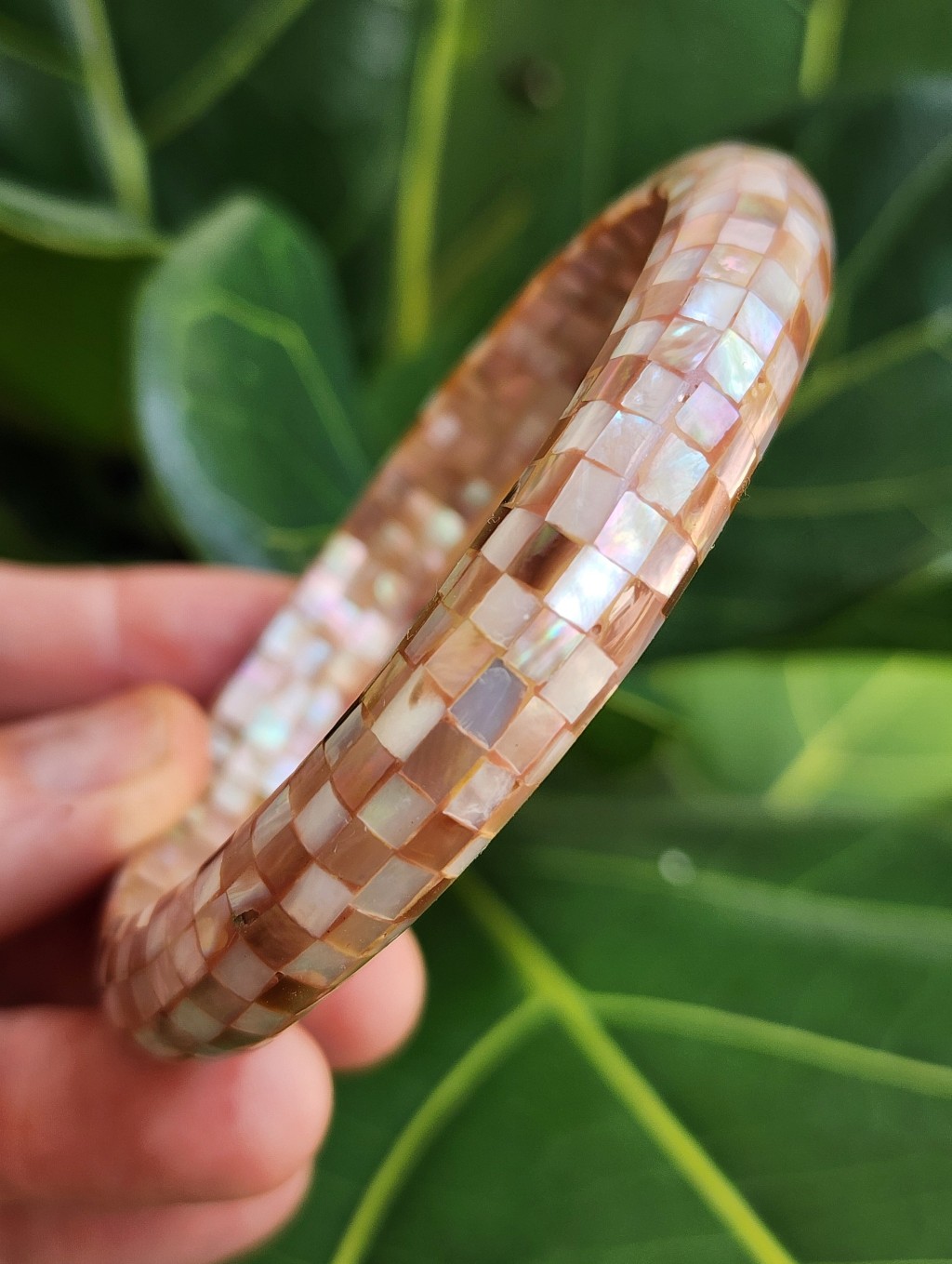 Vintage 1960s Hippie Boho Bali Tropical Shell Mother Of Prarl Bracelet